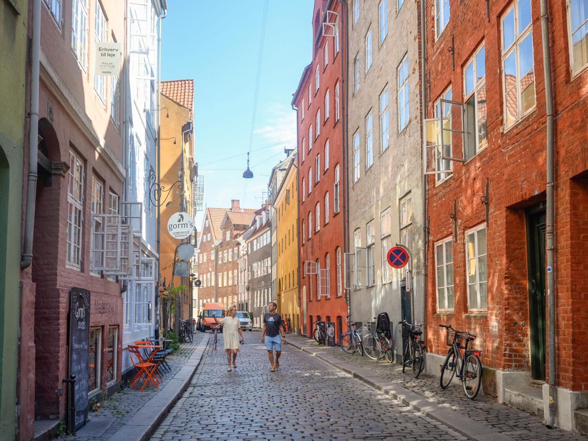 Sanders Park - One-bedroom Close To The Metro Station Lejlighed København